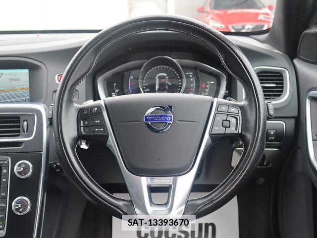 Volvo V60 2017-01 7868046-11