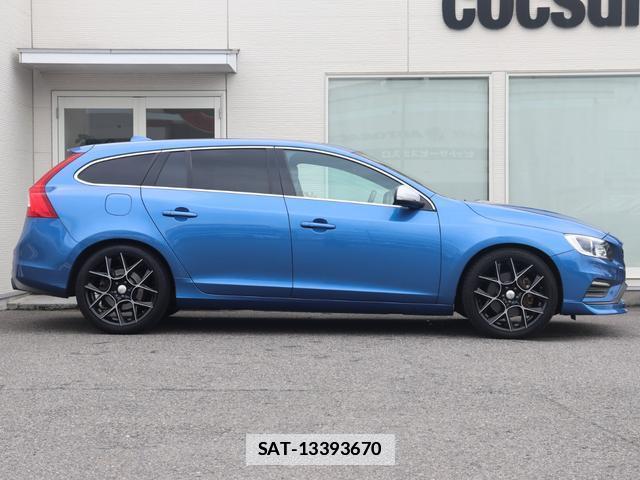 Volvo V60 2017-01 7868046-6