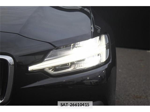 Volvo V60 2022-03 7870930-10
