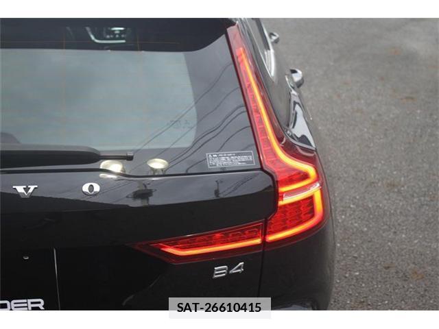 Volvo V60 2022-03 7870930-11