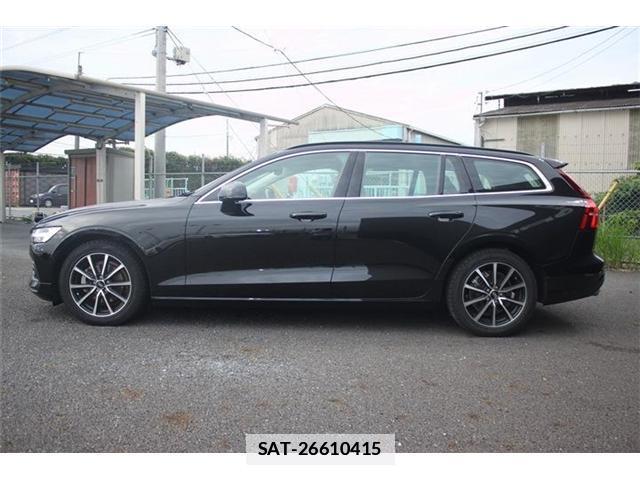Volvo V60 2022-03 7870930-9