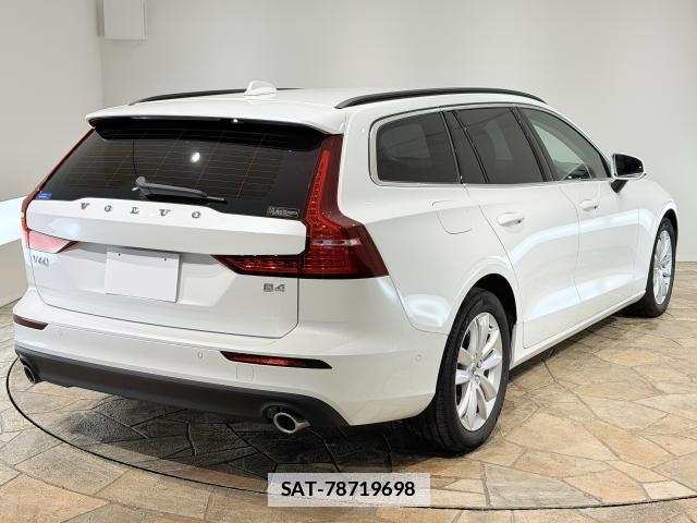 Volvo V60 2022-05 7872371-2