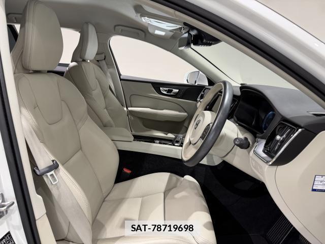 Volvo V60 2022-05 7872371-4