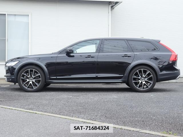 Volvo V90 2019-03 7867091-10