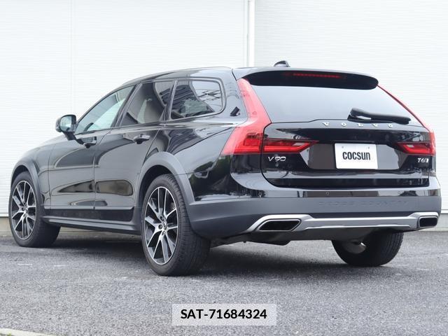 Volvo V90 2019-03 7867091-9