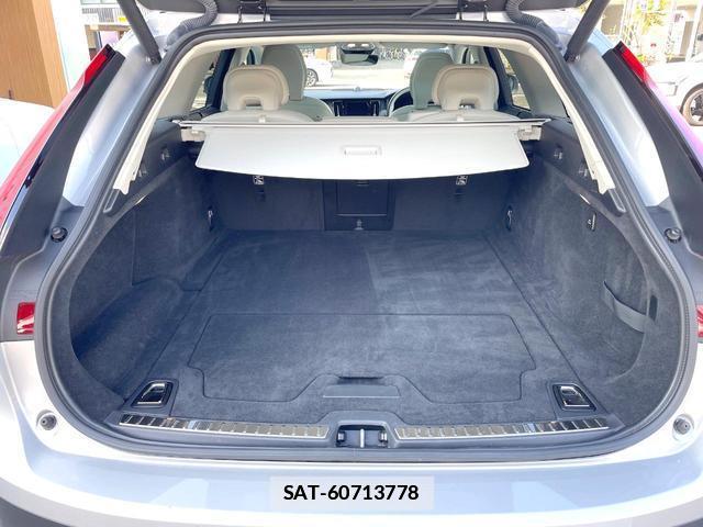 Volvo V90 2023-07 7867818-10
