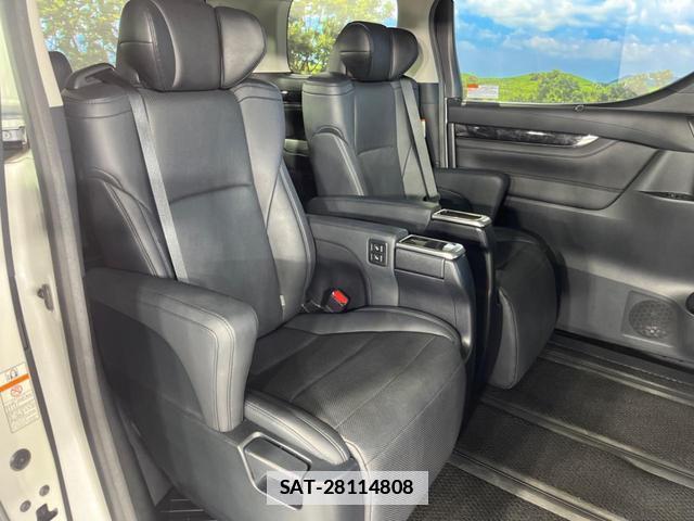 Toyota VELLFIRE 2019-06 7867932-10