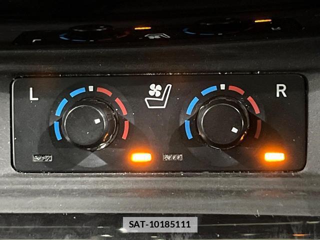 Toyota VELLFIRE 2020-03 7868142-3