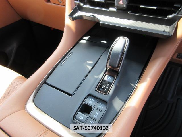 Toyota VELLFIRE 2025-10 7868479-14