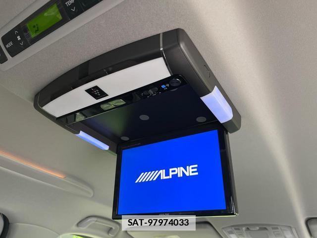 Toyota VELLFIRE 2013-08 7870452-2