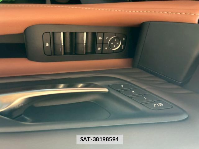 Toyota VELLFIRE 2023-10 7871723-15