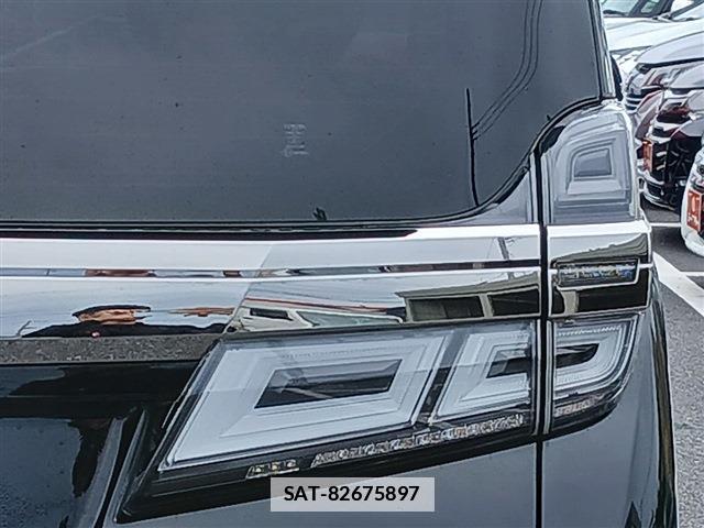 Toyota VELLFIRE 2021-03 7872289-12