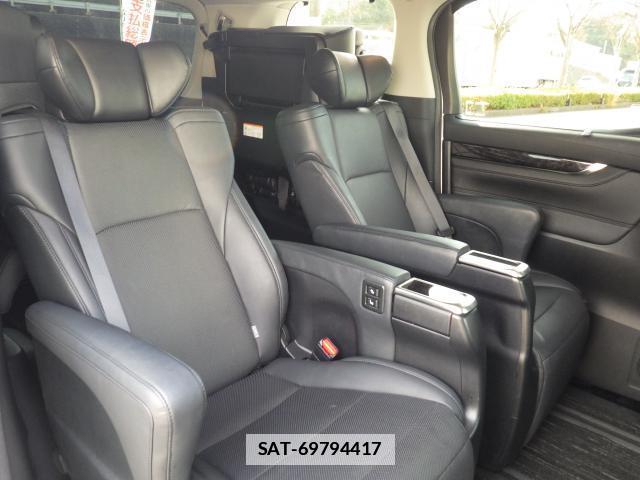 Toyota VELLFIRE 2019-06 7872649-11