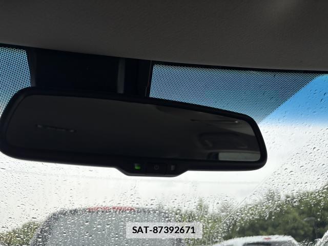 Honda VEZEL 2016-06 7867043-16