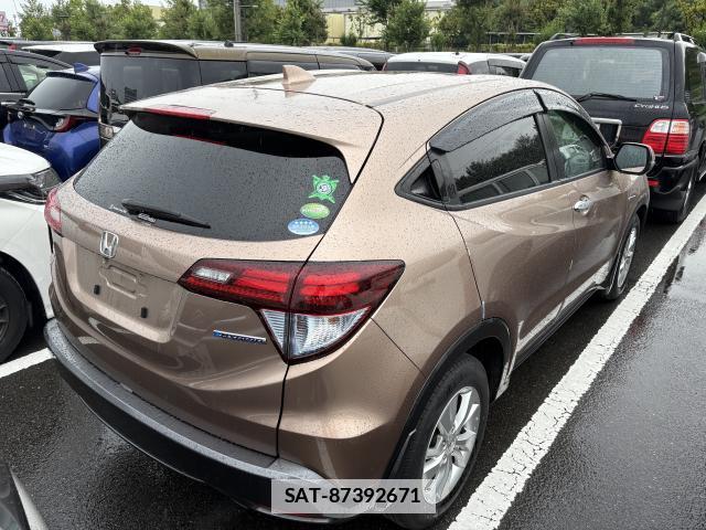 Honda VEZEL 2016-06 7867043-2