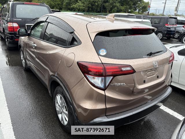 Honda VEZEL 2016-06 7867043-3