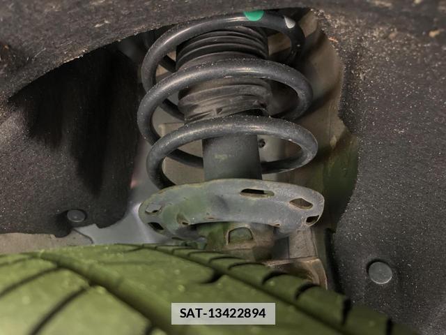 Honda VEZEL 2015-12 7867884-19