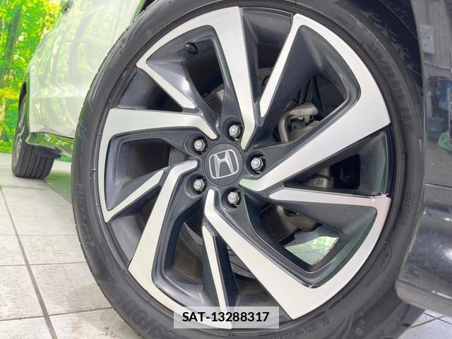 Honda VEZEL 2016-06 7868393-12