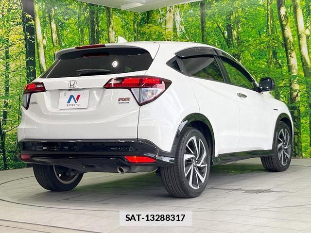 Honda VEZEL 2016-06 7868393-16