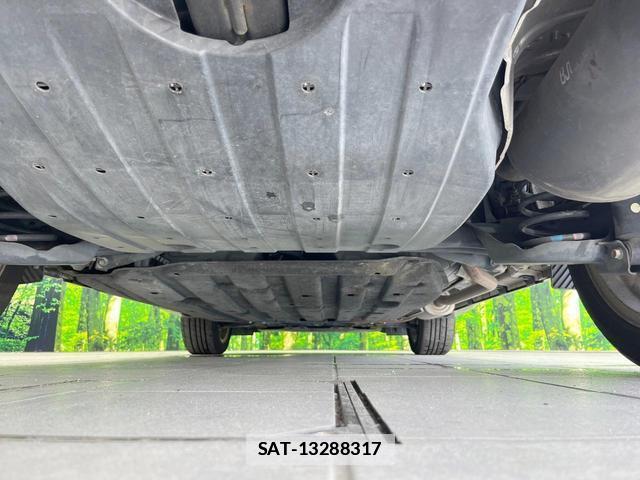 Honda VEZEL 2016-06 7868393-18