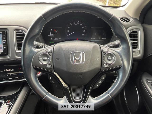 Honda VEZEL 2018-04 7868578-11