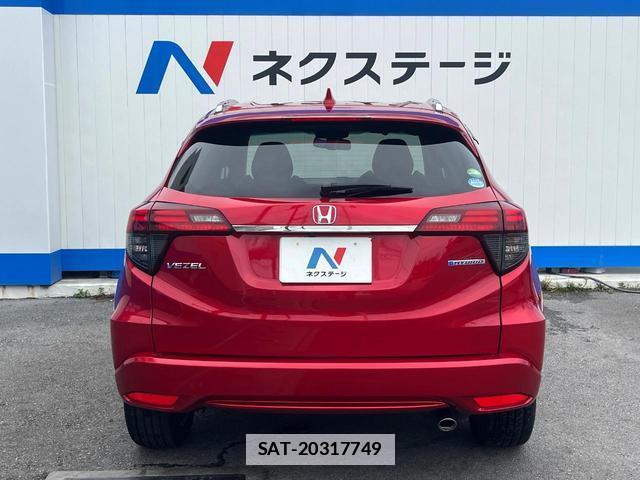 Honda VEZEL 2018-04 7868578-15
