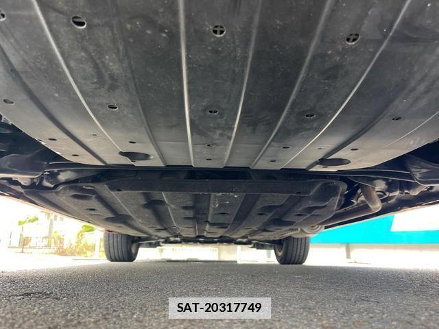 Honda VEZEL 2018-04 7868578-19
