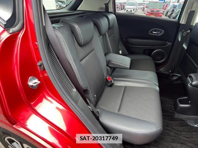 Honda VEZEL 2018-04 7868578-9