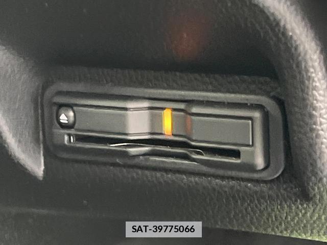 Honda VEZEL 2022-04 7868579-6