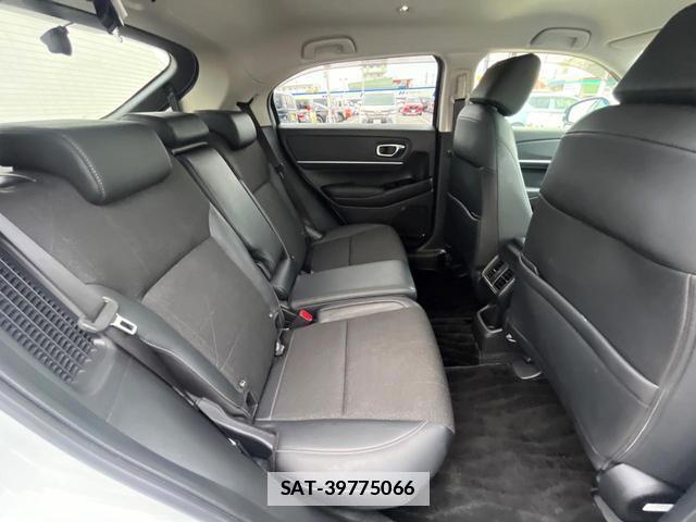 Honda VEZEL 2022-04 7868579-9