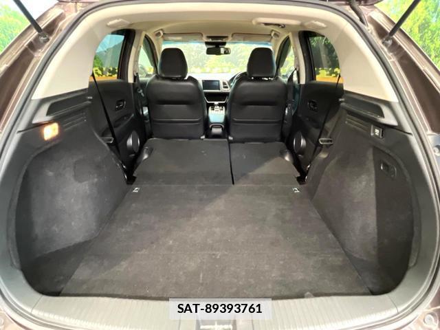 Honda VEZEL 2018-02 7869271-9