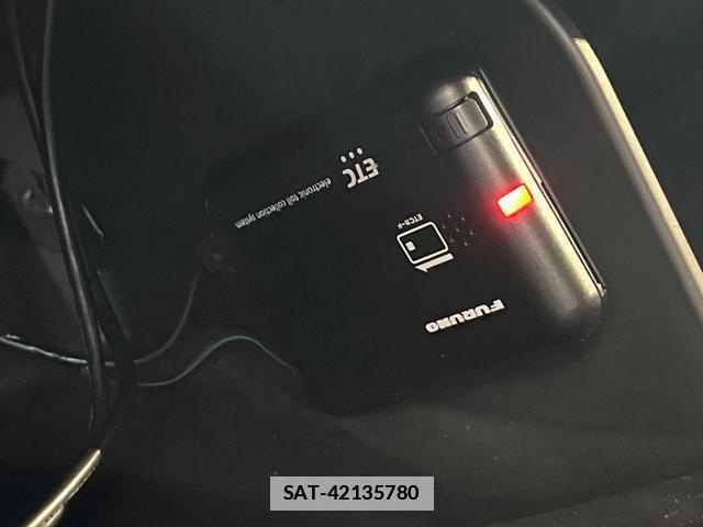 Honda VEZEL 2022-02 7869281-6