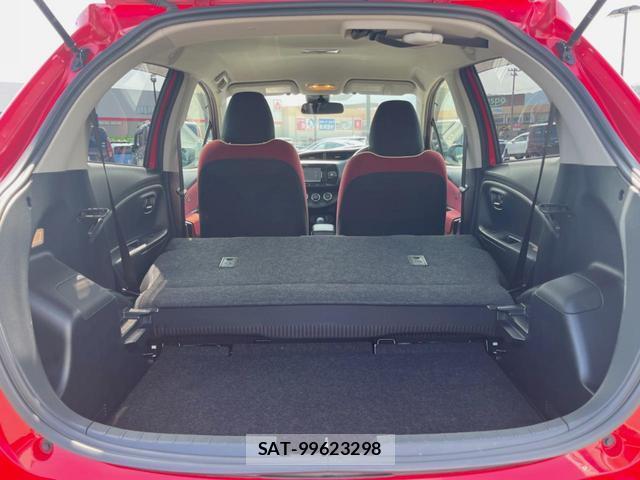 Toyota VITZ 2017-06 7866906-12