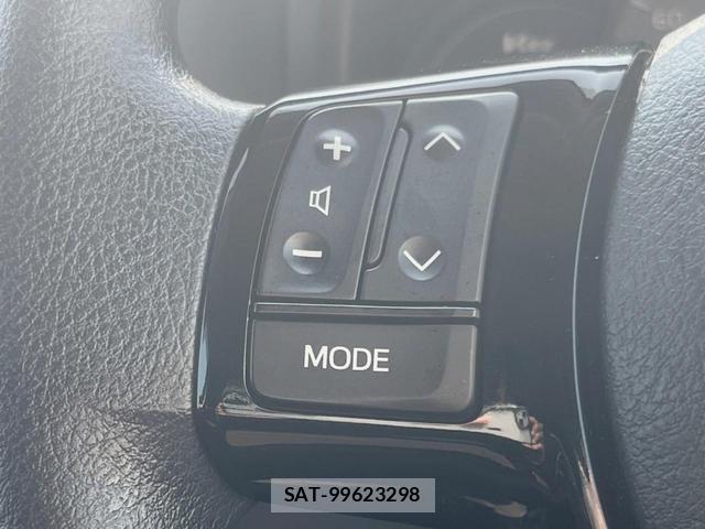 Toyota VITZ 2017-06 7866906-6