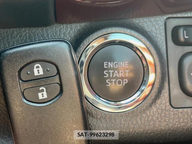 Toyota VITZ 2017-06 7866906-7