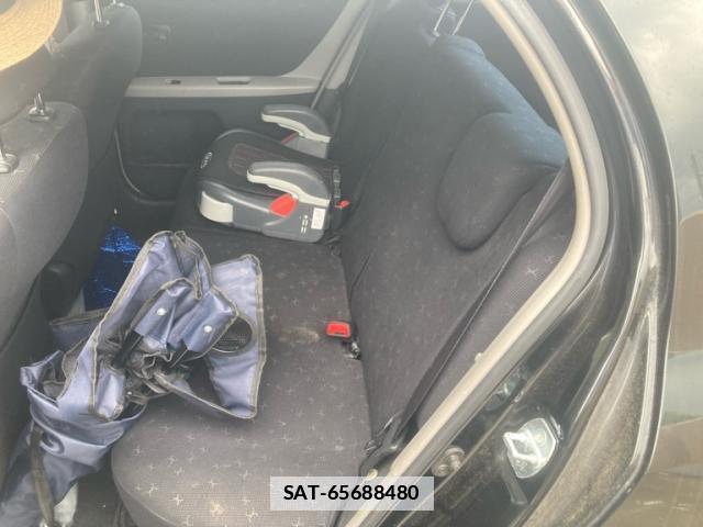 Toyota VITZ 2010-10 7868039-11