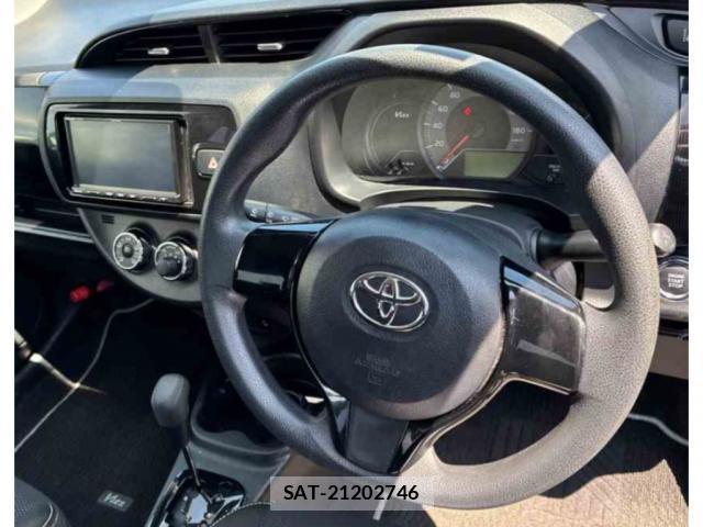 Toyota VITZ 2018-11 7870587-2