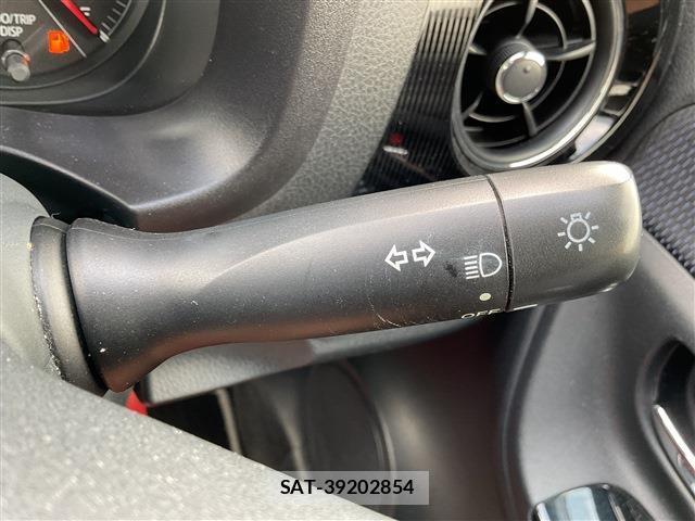 Toyota VITZ 2018-07 7871338-11