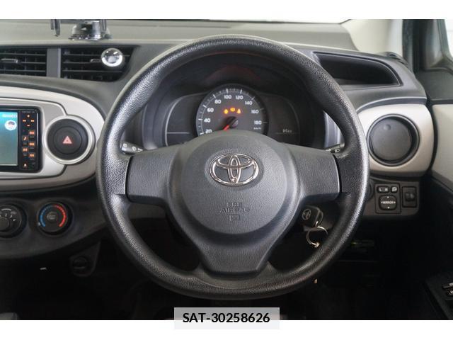 Toyota VITZ 2011-12 7871728-19