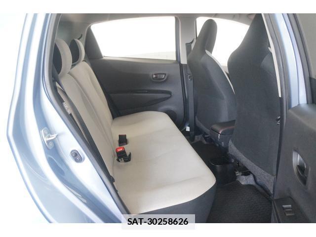 Toyota VITZ 2011-12 7871728-6