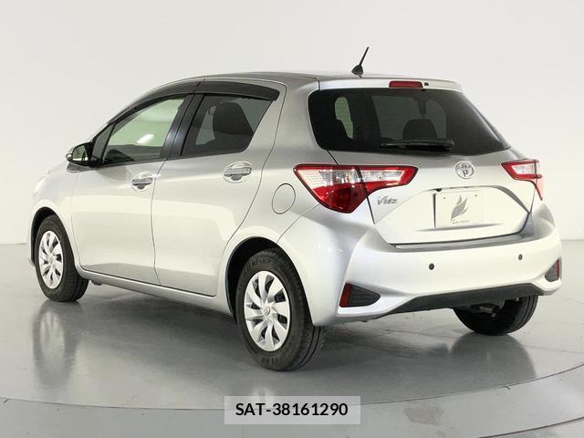 Toyota VITZ 2017-11 7872560-10