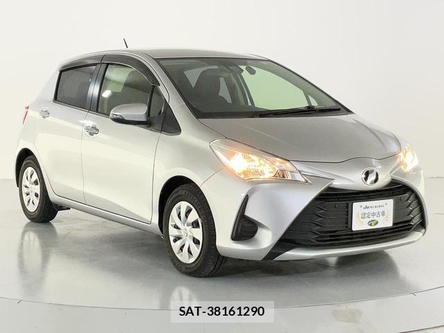 Toyota VITZ 2017-11 7872560-13