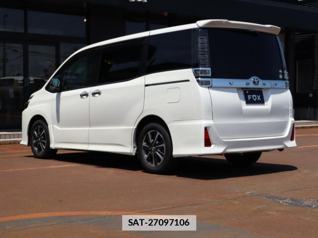 Toyota VOXY 2018-05 7866850-10