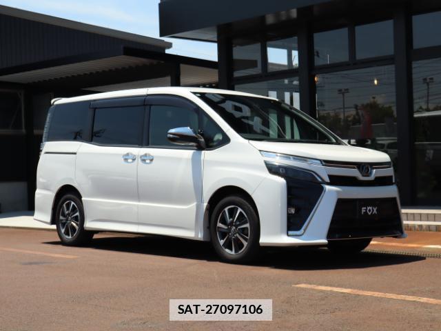 Toyota VOXY 2018-05 7866850-13