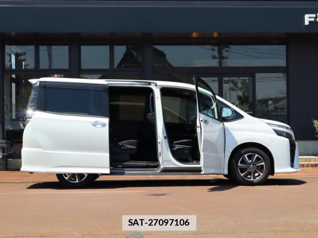 Toyota VOXY 2018-05 7866850-14