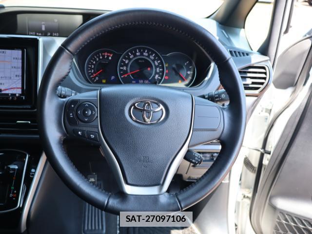 Toyota VOXY 2018-05 7866850-16