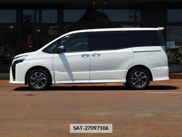 Toyota VOXY 2018-05 7866850-2
