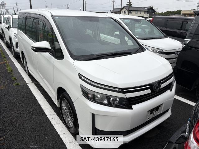 Toyota VOXY 2017-05 7867035-0