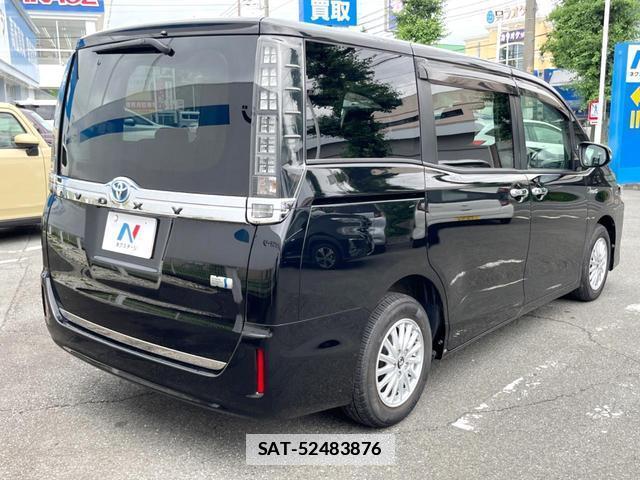 Toyota VOXY 2015-03 7867084-14