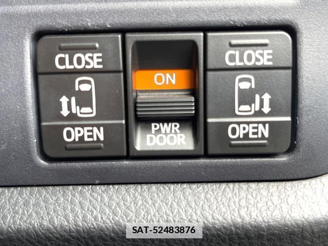 Toyota VOXY 2015-03 7867084-4